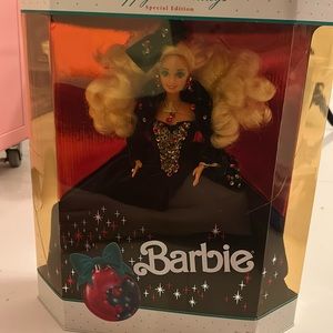 1991 Happy Holidays Barbie Special Edition